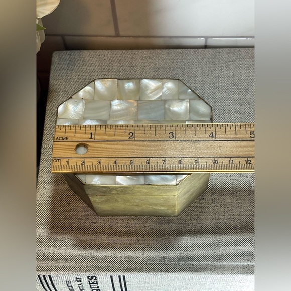 Vintage Brass and Mother of Pearl Jewelry Trinket Box - Picture 11 of 12